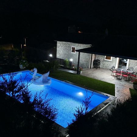 Villa Kos Lupoglav  Esterno foto