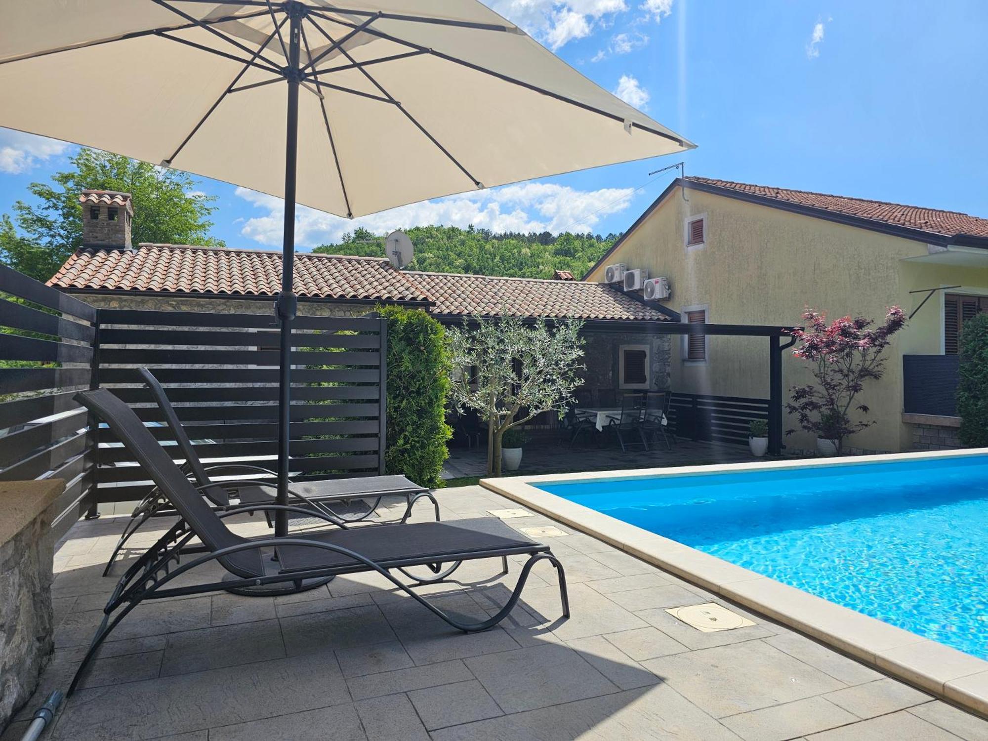 Villa Kos Lupoglav  Esterno foto